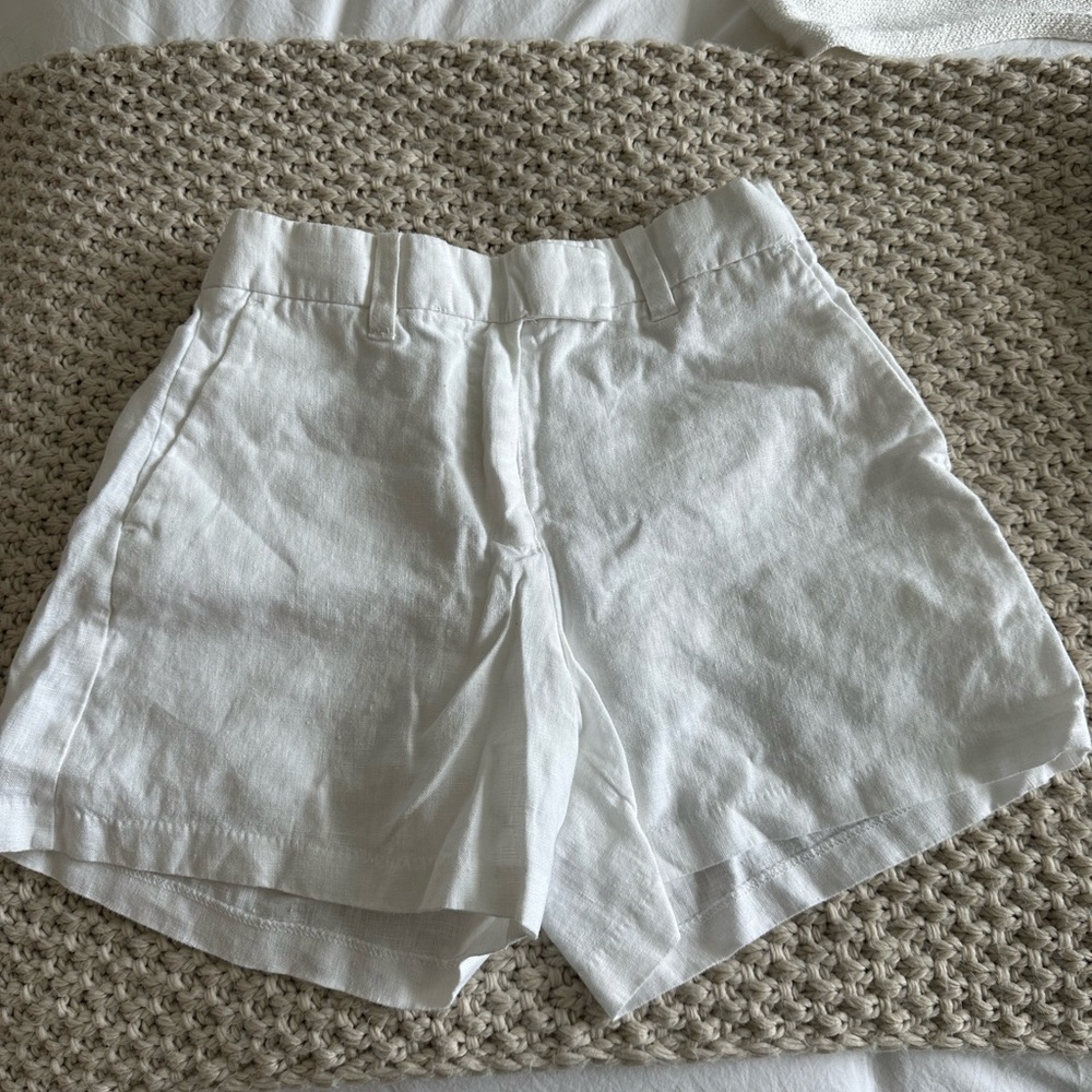 Abercrombie & Fitch White Women Shorts